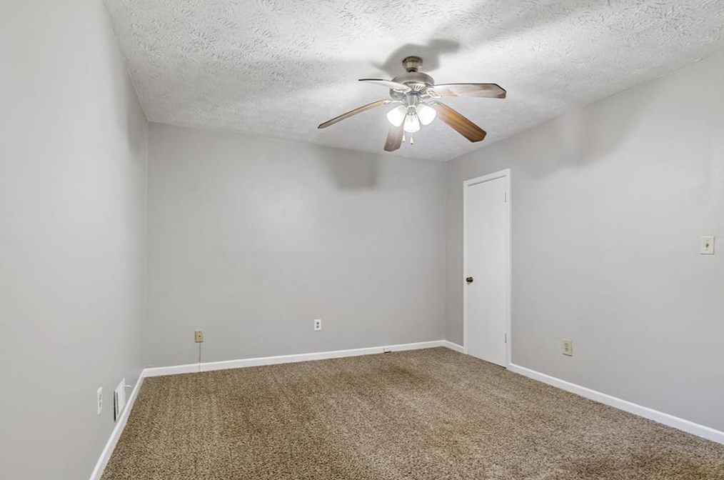 1761 Pne Crk Dr, Austell GA 30168-5140 exterior