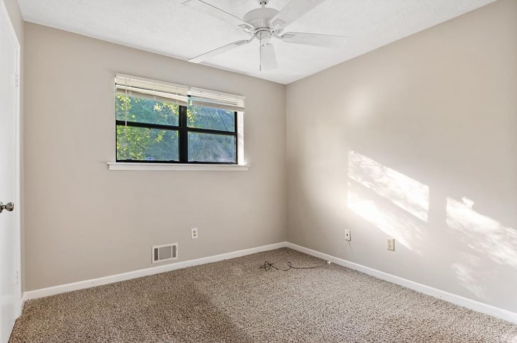 1761 Pne Crk Dr, Austell GA 30168-5140 exterior