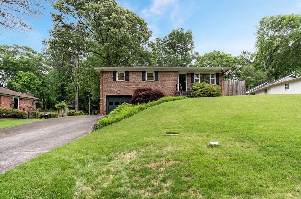 3207 Woodview Dr Se, Smyrna, GA 30082