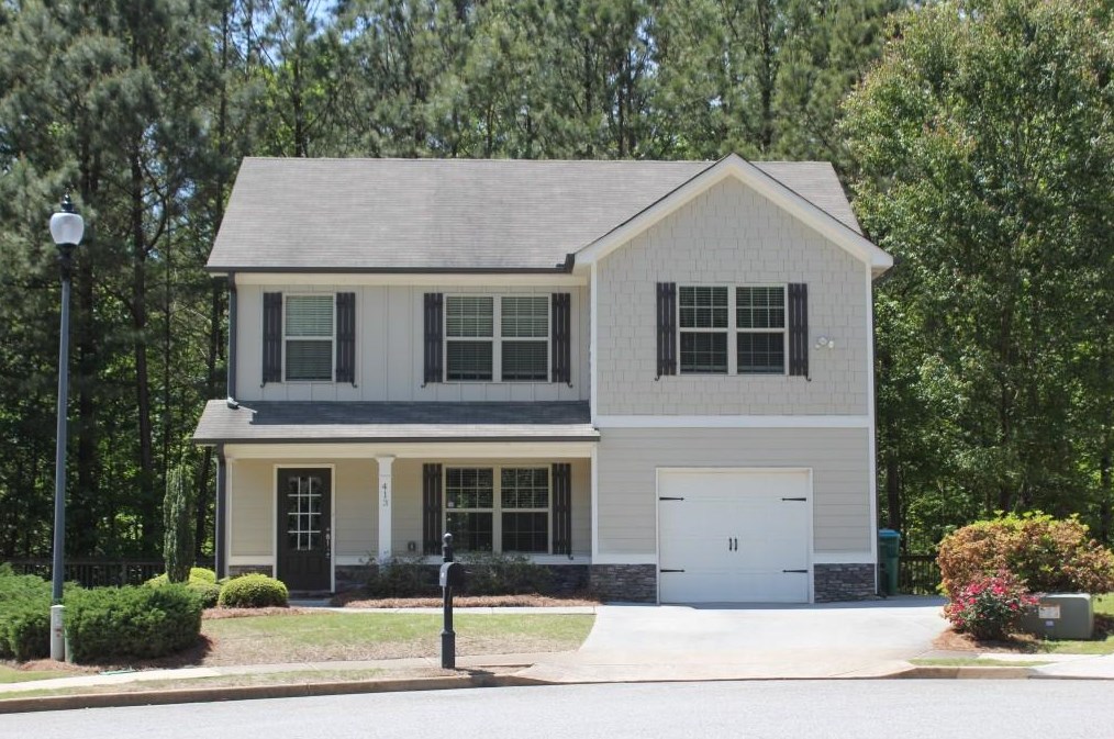413 Ridgecrest Dr, Holly Springs, GA 30114