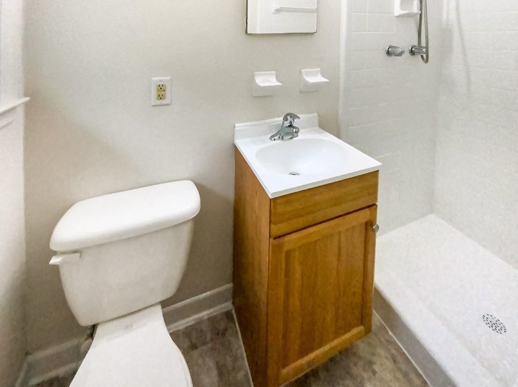 150 Club Cir, Stockbridge, GA 30281