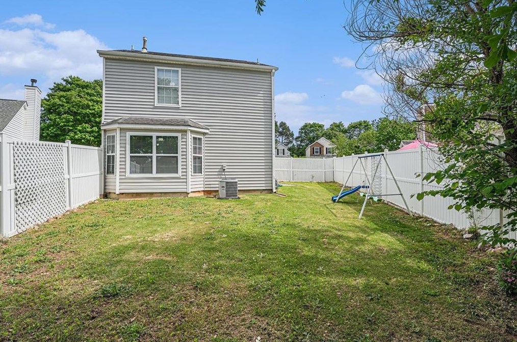 2815 Barnwood Xing, Duluth GA  30097-2178 exterior