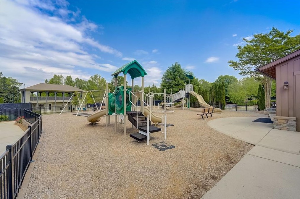 430 Majestic Cv, Alpharetta GA  30004-4567 exterior