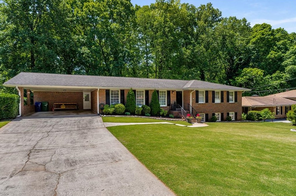 2929 Country Squire Ln, Decatur, GA 30033