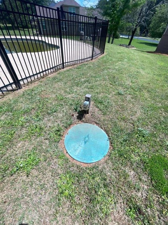 312 Pine Needle Ct, Stockbridge GA 30281-1595 exterior