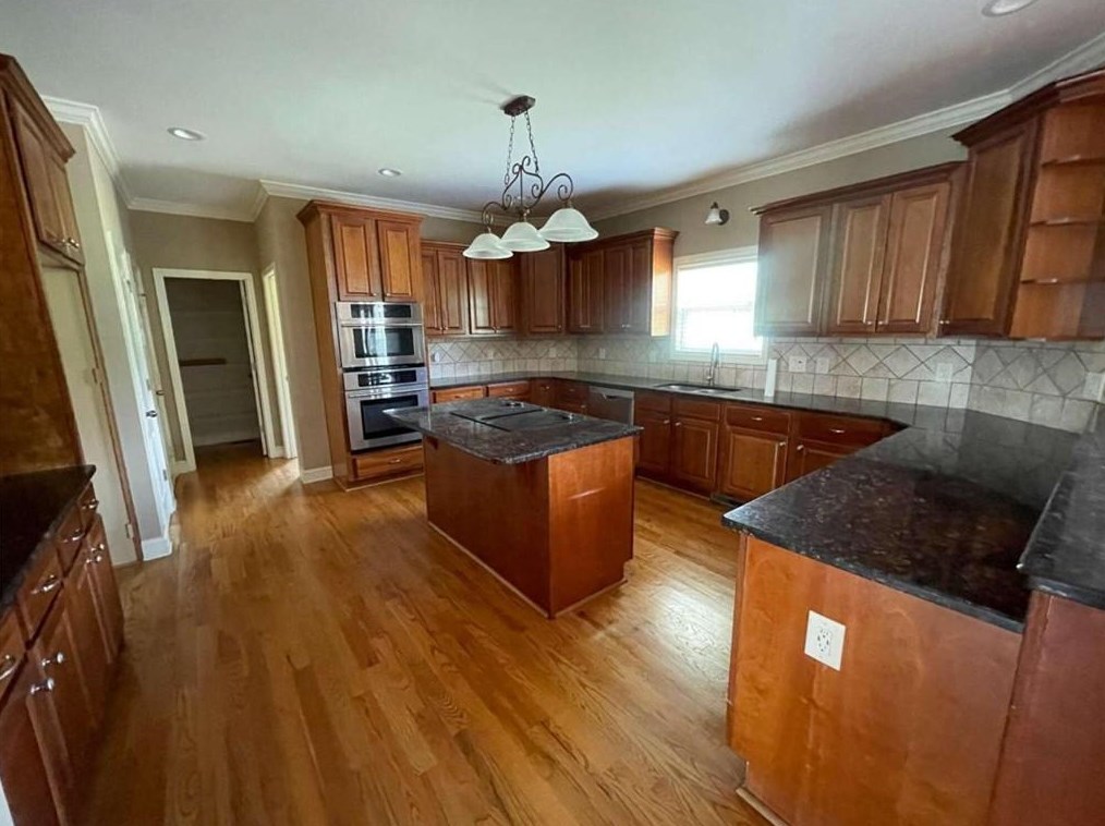 312 Pine Needle Ct, Stockbridge GA 30281-1595 exterior