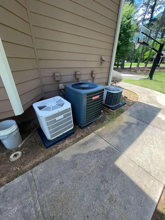 312 Pine Needle Ct, Stockbridge GA 30281-1595 exterior