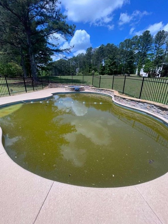 312 Pine Needle Ct, Stockbridge GA 30281-1595 exterior