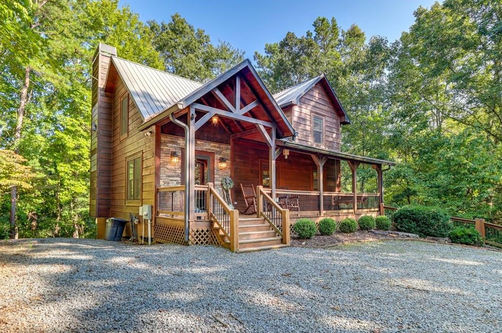 102 Abbattis Rd, Ellijay, GA 30540-0096