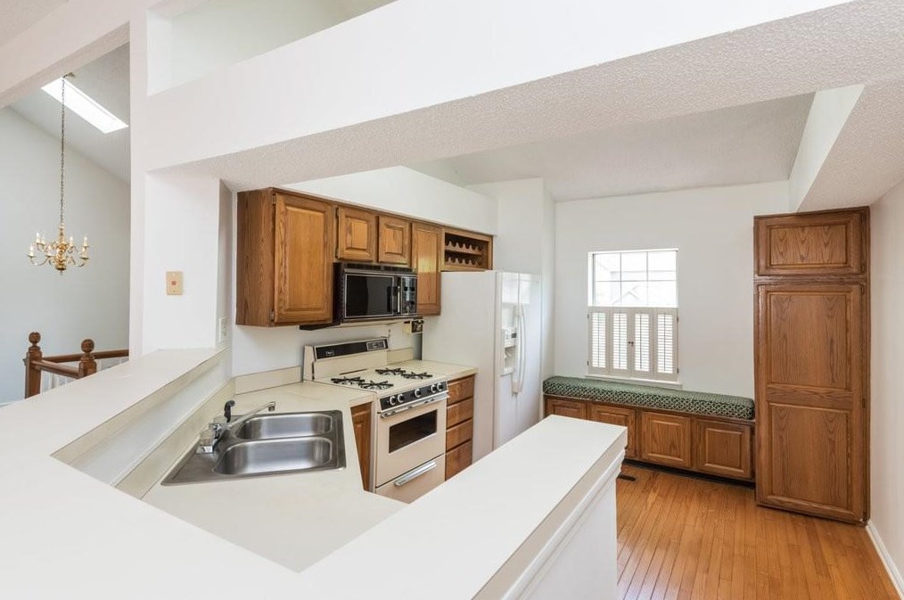 2202 Goodwood Blvd, Smyrna GA  30080-8205 exterior