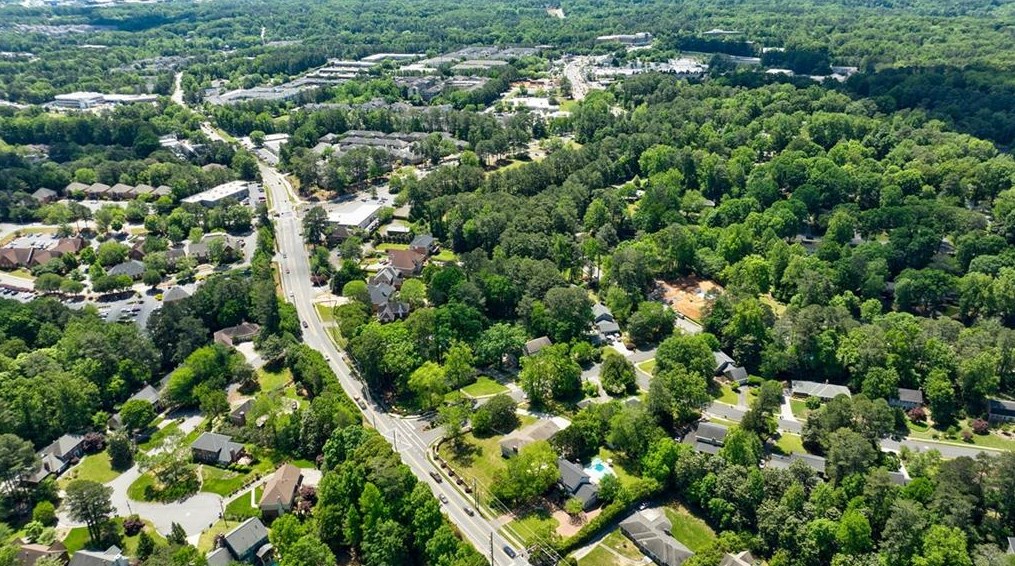 4804 Chamblee Dunwoody Rd, Atlanta GA  30338-5606 exterior