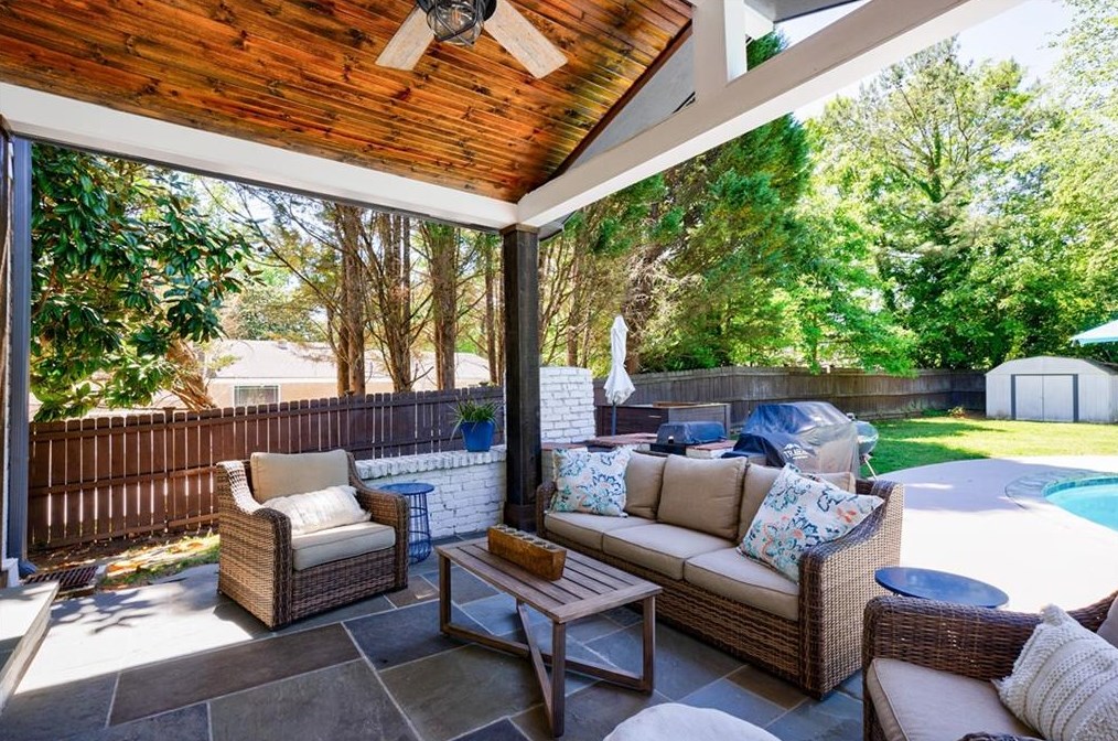 4804 Chamblee Dunwoody Rd, Atlanta GA  30338-5606 exterior