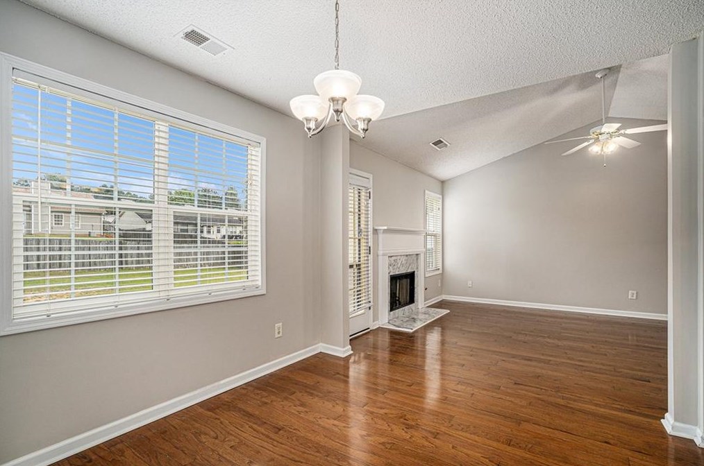 616 Amelia Creek Ct, Lawrenceville GA  30045-5250 exterior