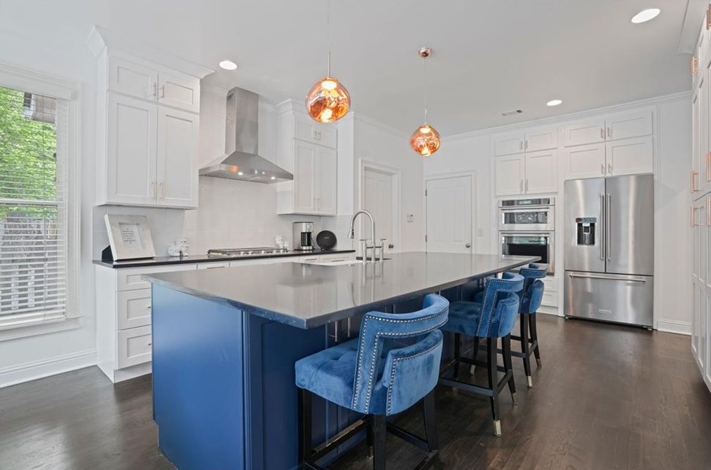 5093 Healey Dr, Smyrna GA  30082-5067 exterior