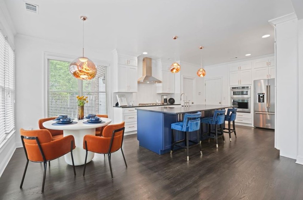 5093 Healey Dr, Smyrna GA  30082-5067 exterior