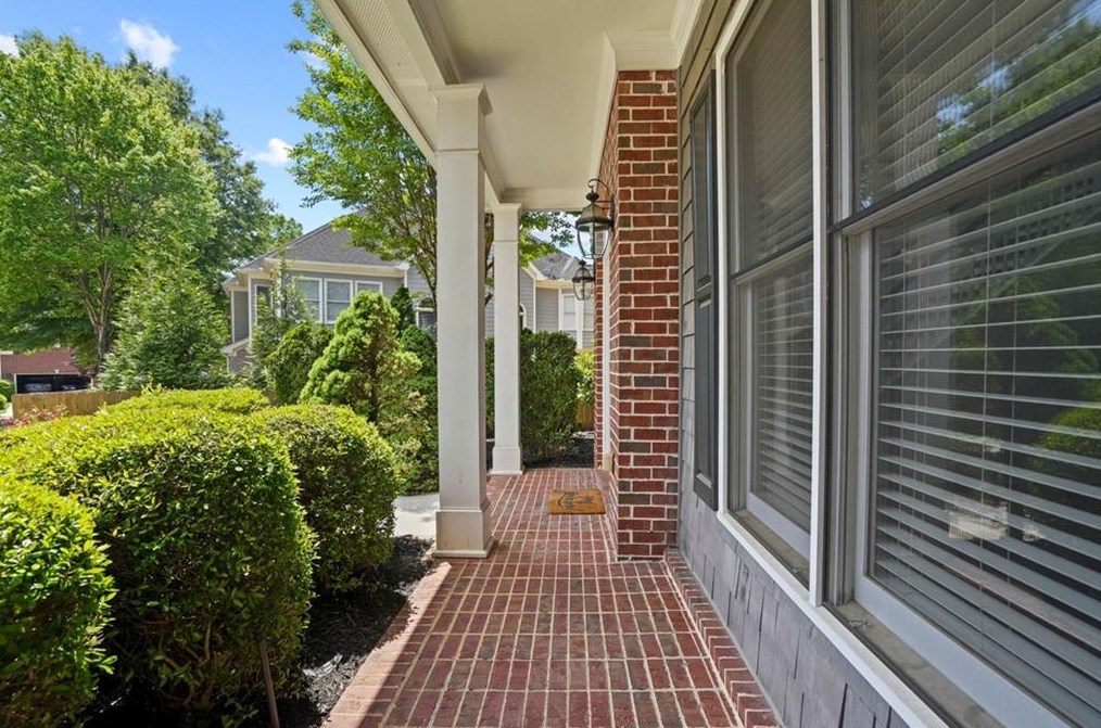 5093 Healey Dr, Smyrna GA  30082-5067 exterior