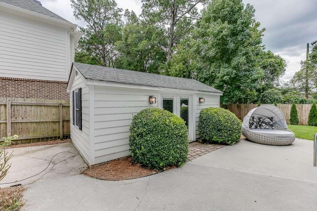 239 Midvale Dr, Atlanta GA  30342-3326 exterior