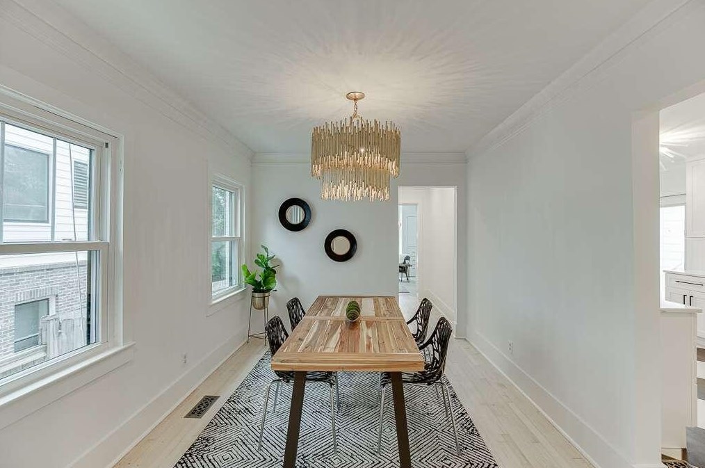 239 Midvale Dr, Atlanta GA  30342-3326 exterior