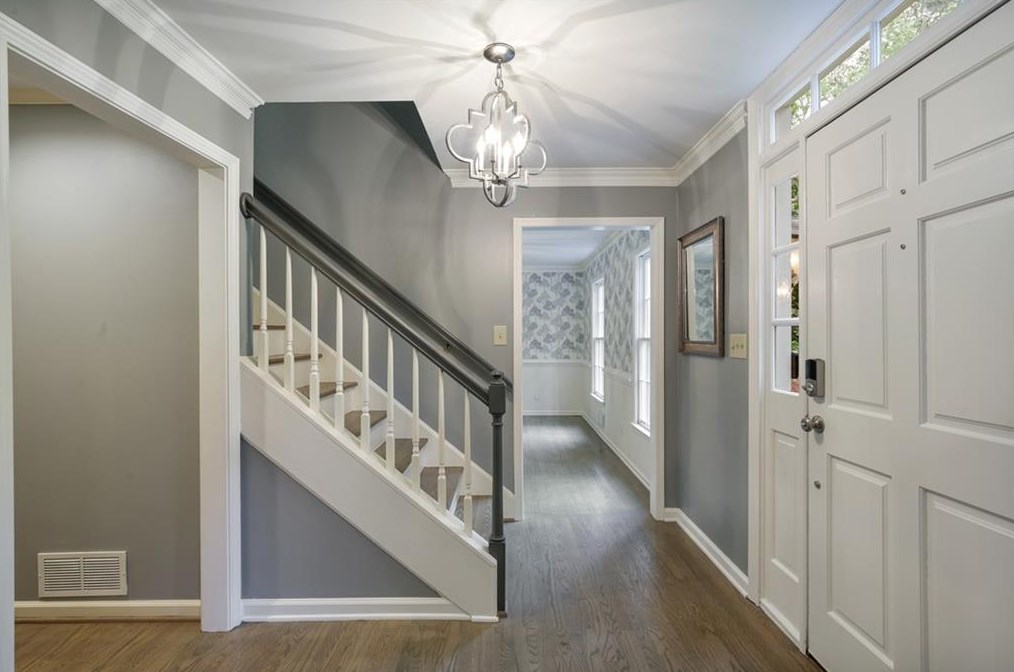 505 Harbor Dr, Atlanta GA  30328-2735 exterior