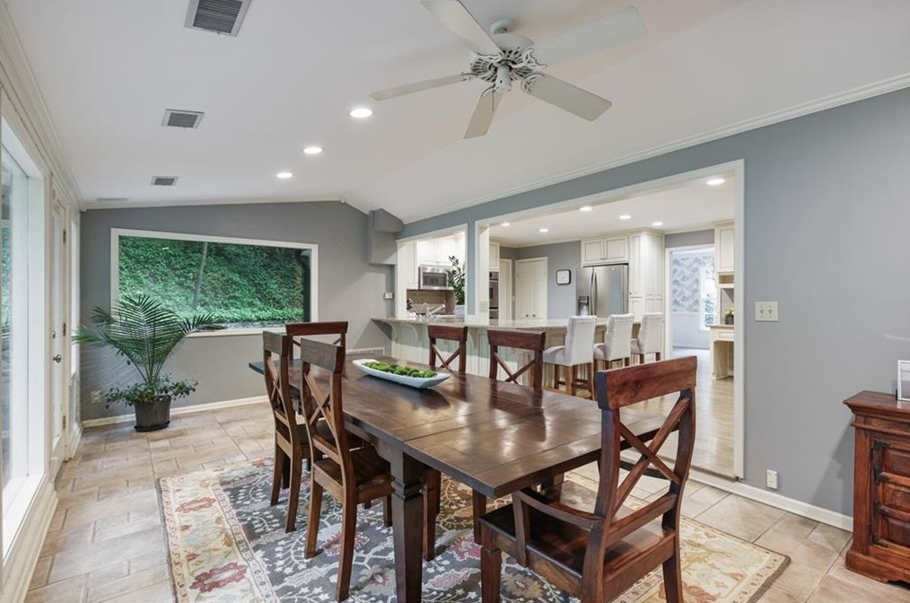 505 Hbr Dr, Atlanta GA  30328-2736 exterior