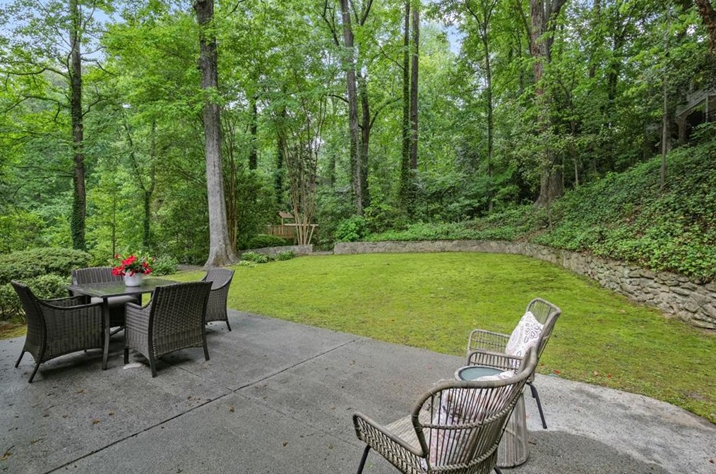 505 Hbr Dr, Atlanta GA  30328-2736 exterior