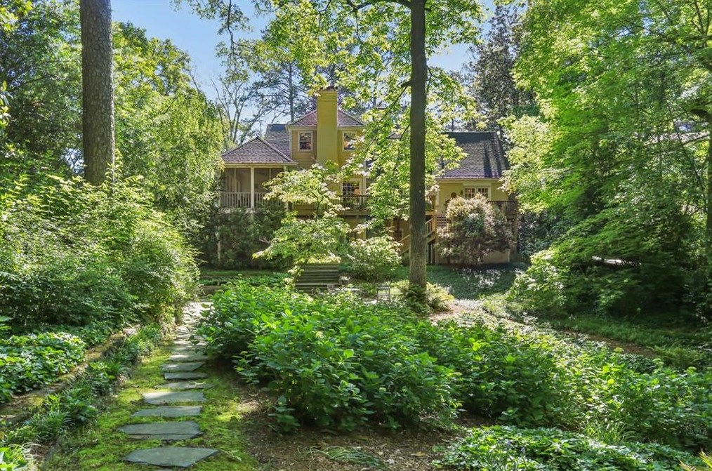 2426 Woodward Way Nw, Atlanta, GA 30305
