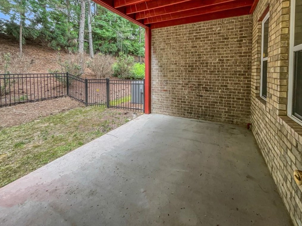 3039 Woodwalk Dr, Atlanta GA  30339-8478 exterior