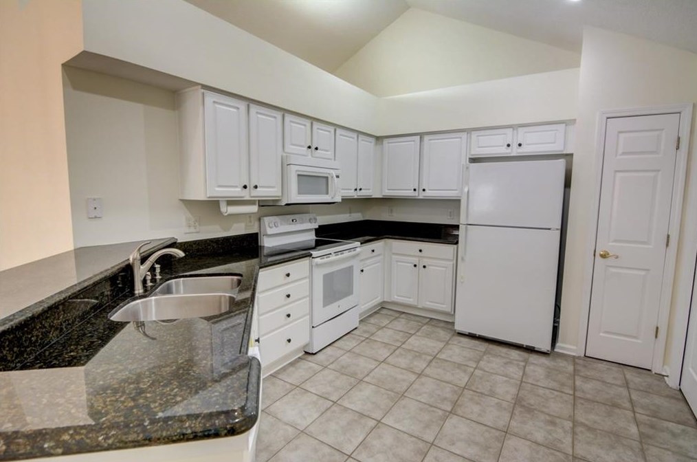 3027 Orch Rdg Cir, Duluth GA 30096-7420 exterior