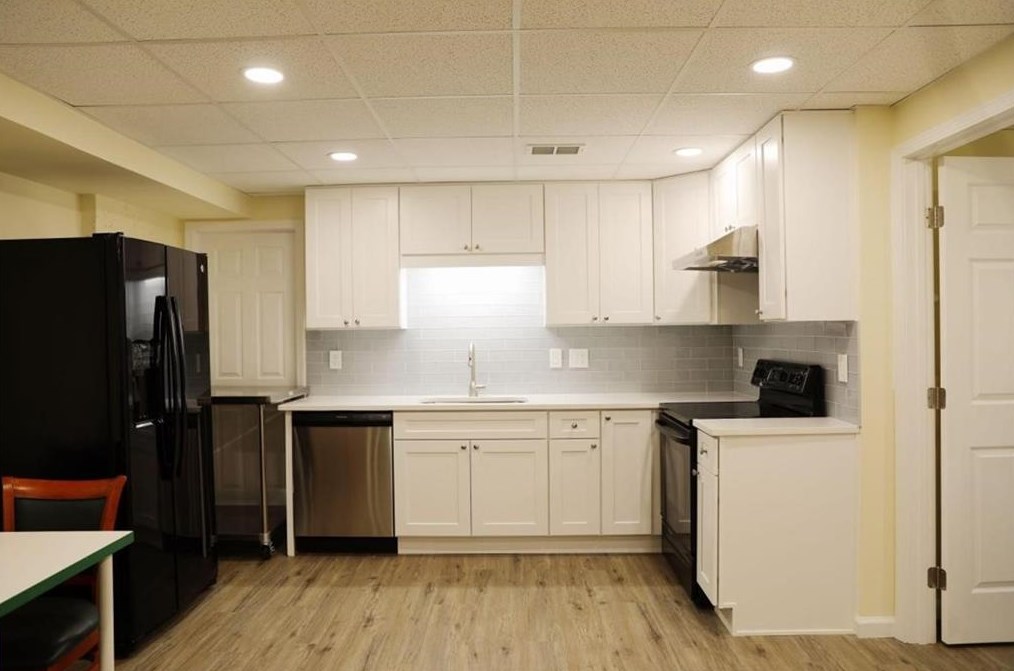 1600 Deer Cliff Ct ##basement, Lawrenceville, GA 30043