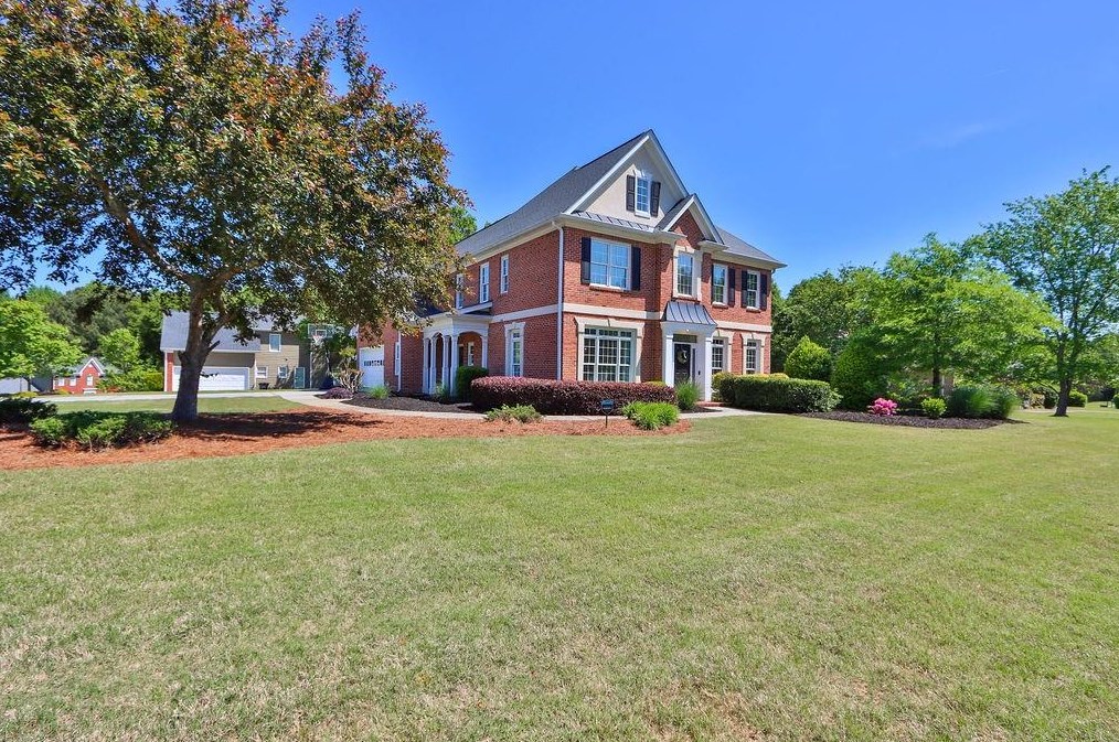 2390 Amberbrook Ln, Grayson, GA 30017