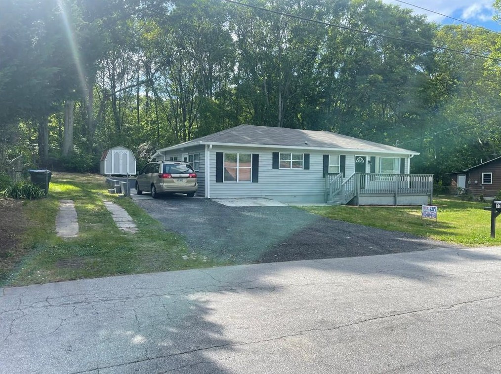 1318 Jimi Ln, Conyers, GA 30012-4333