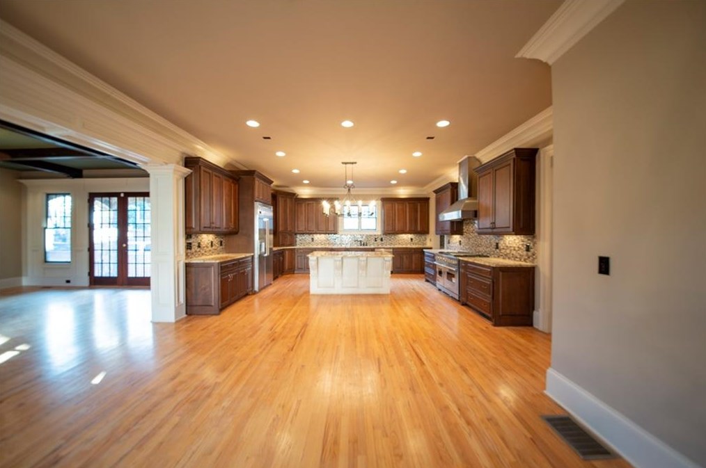 1121 Wimberly Rd, Atlanta GA  30319-2636 exterior