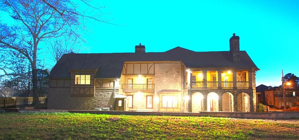1121 Wimberly Rd, Atlanta GA  30319-2636 exterior