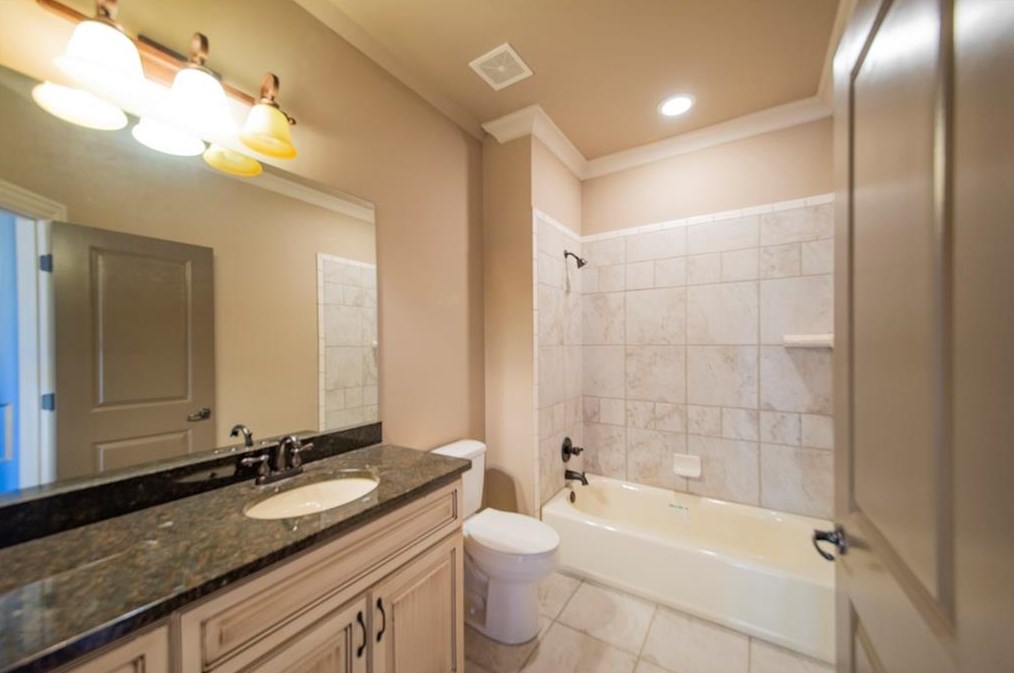 1121 Wimberly Rd, Atlanta GA  30319-2636 exterior