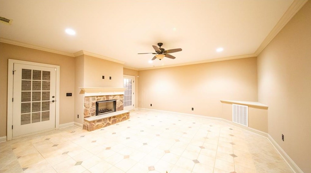 1121 Wimberly Rd, Atlanta GA  30319-2636 exterior
