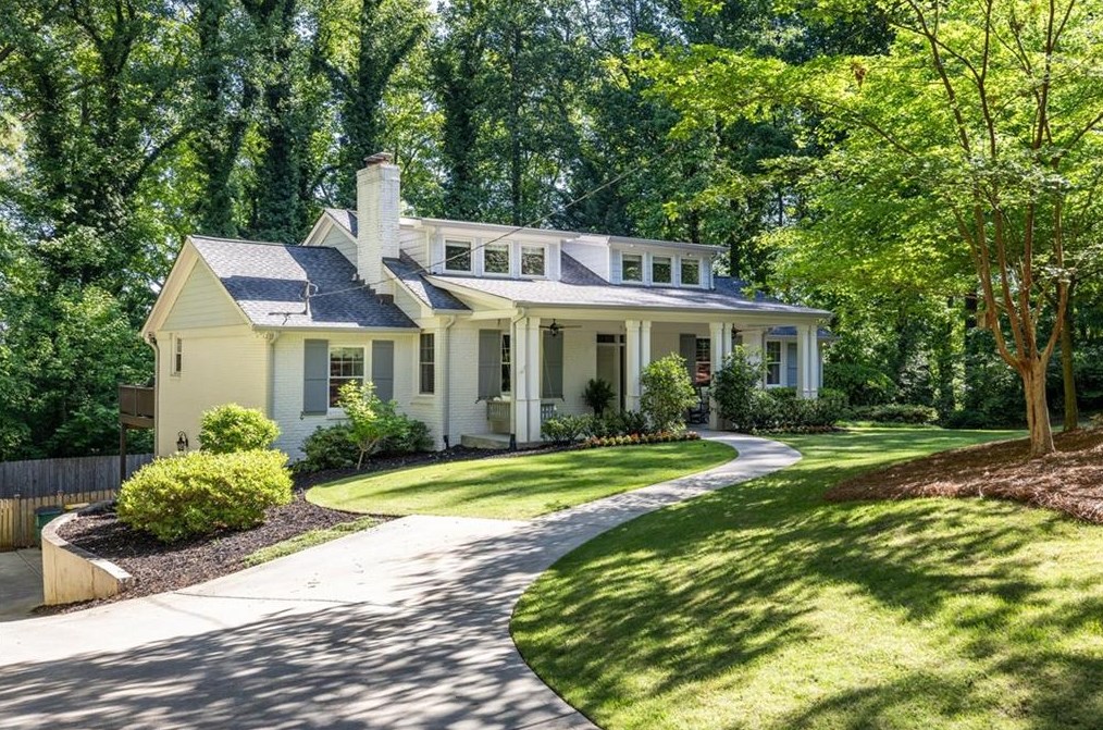 120 Stewart Dr, Atlanta, GA 30342-1908