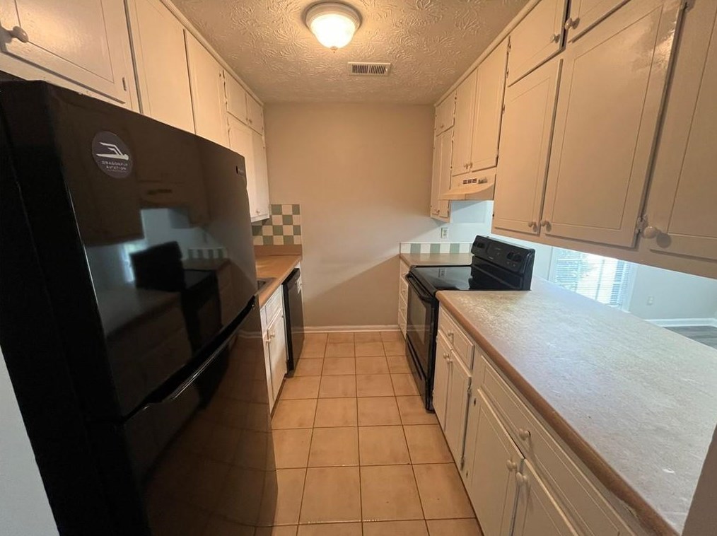 1617 Riverside Trl Ne, Conyers, GA 30013