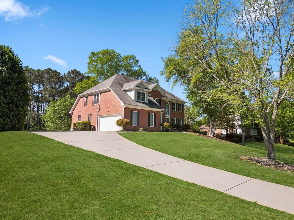 1555 Hillside Oak Dr, Grayson, GA 30017