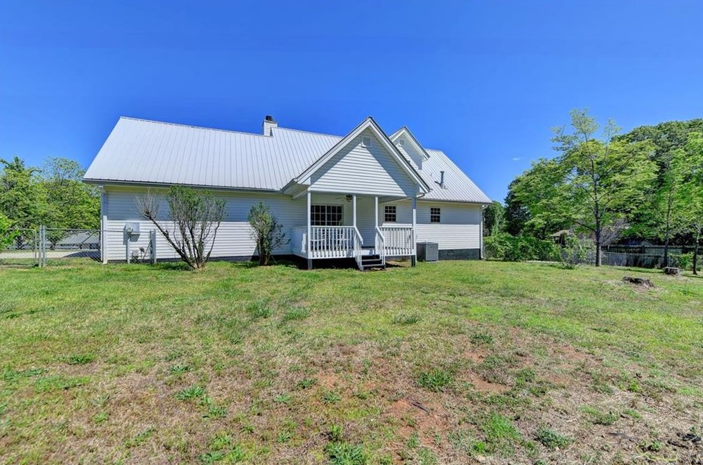 3121 Sardis Rd, Gainesville GA 30506-2013 exterior