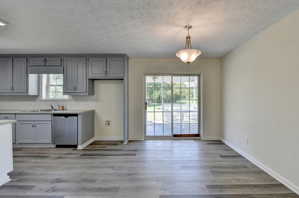 3121 Sardis Rd, Gainesville GA 30506-2013 exterior