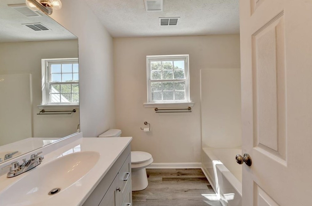 3121 Sardis Rd, Gainesville GA 30506-2013 exterior