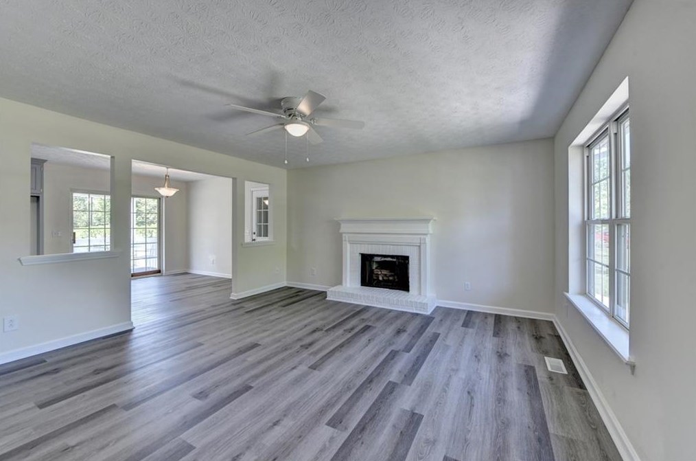 3121 Sardis Rd, Gainesville GA 30506-2013 exterior