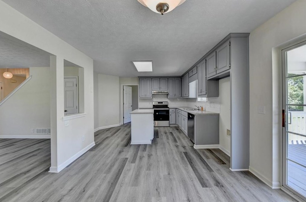 3121 Sardis Rd, Gainesville GA 30506-2013 exterior