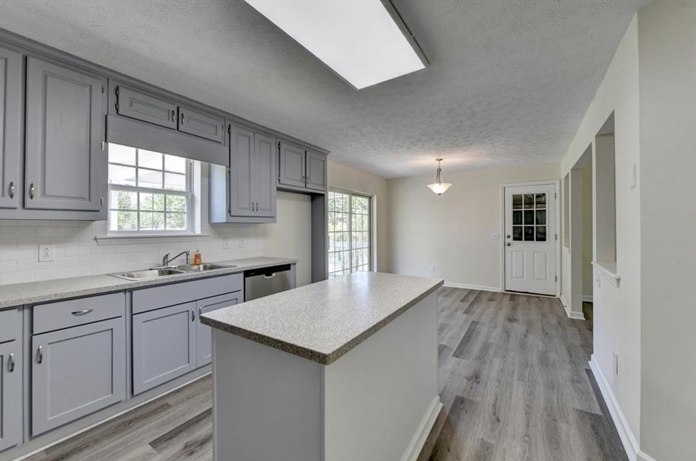 3121 Sardis Rd, Gainesville GA 30506-2013 exterior