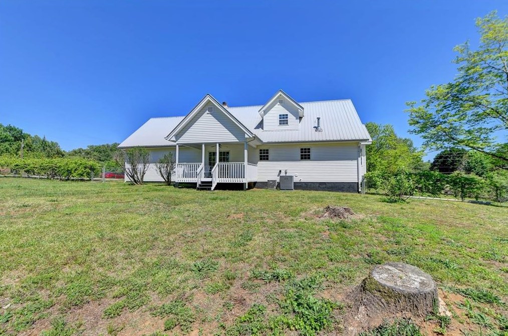 3121 Sardis Rd, Gainesville GA 30506-2013 exterior