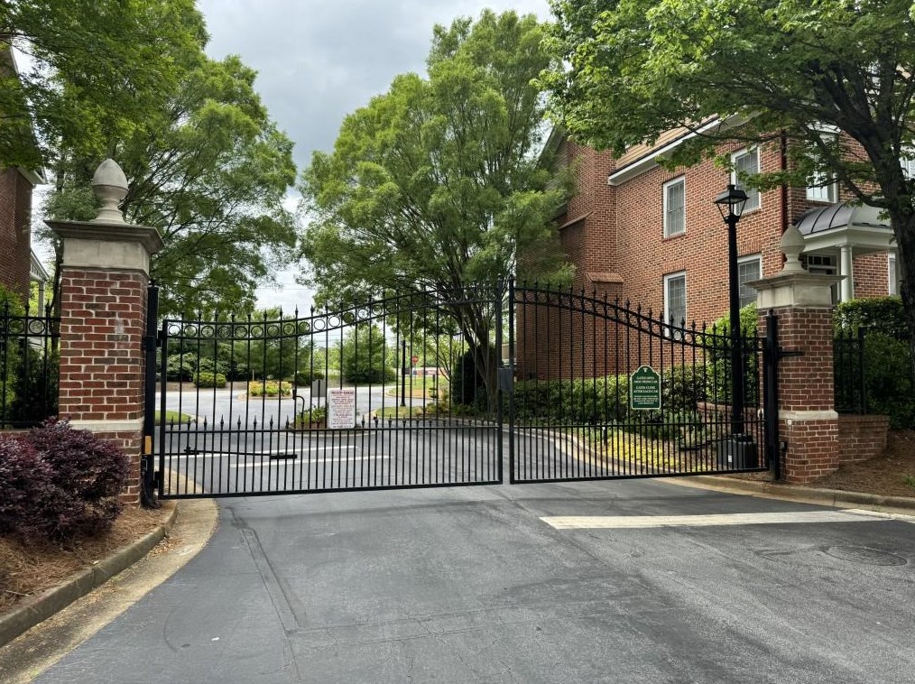 4770 Ivy Ridge Dr, Atlanta, GA 30339-1328