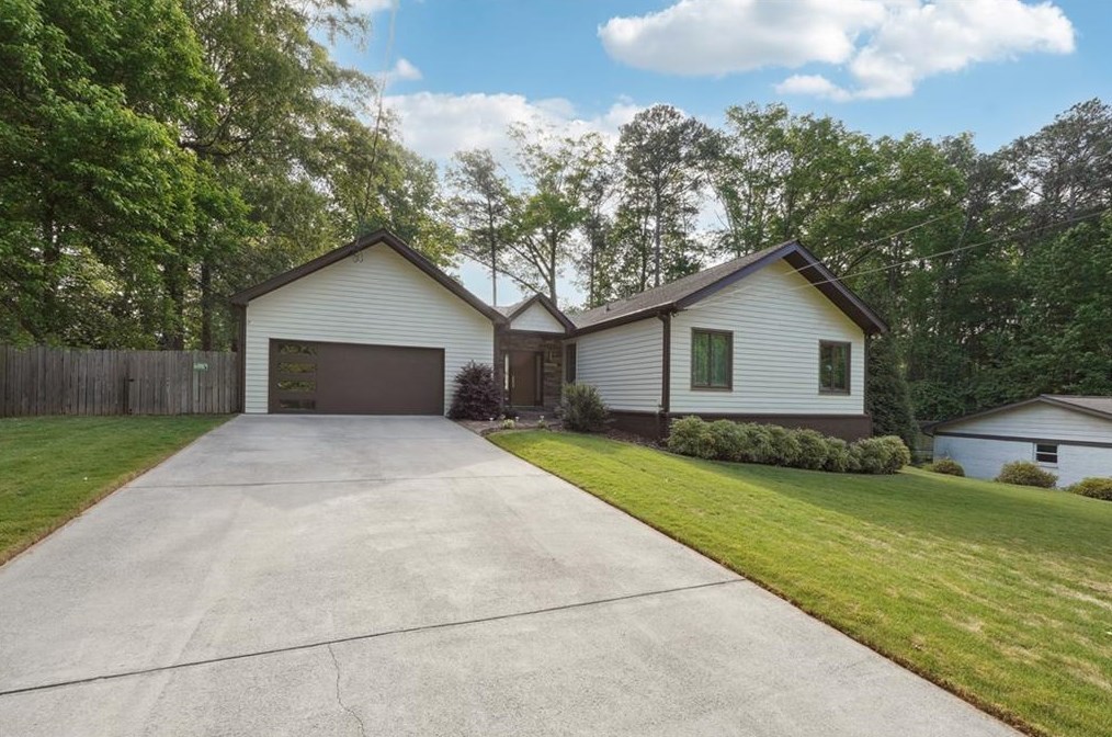 246 Pinetree Dr, Marietta, GA 30068-3957