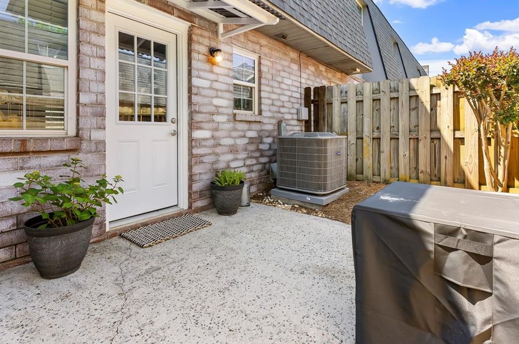 120 Rondak Cir, Smyrna GA  30080-4595 exterior