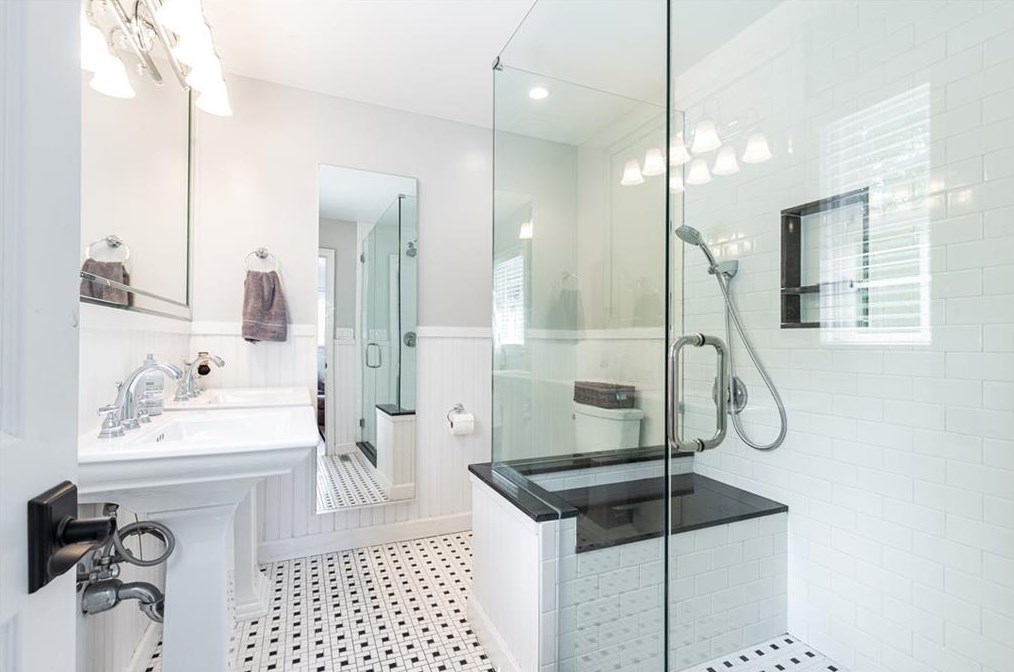 1577 Riderwood Ct, Decatur GA  30033-1505 exterior