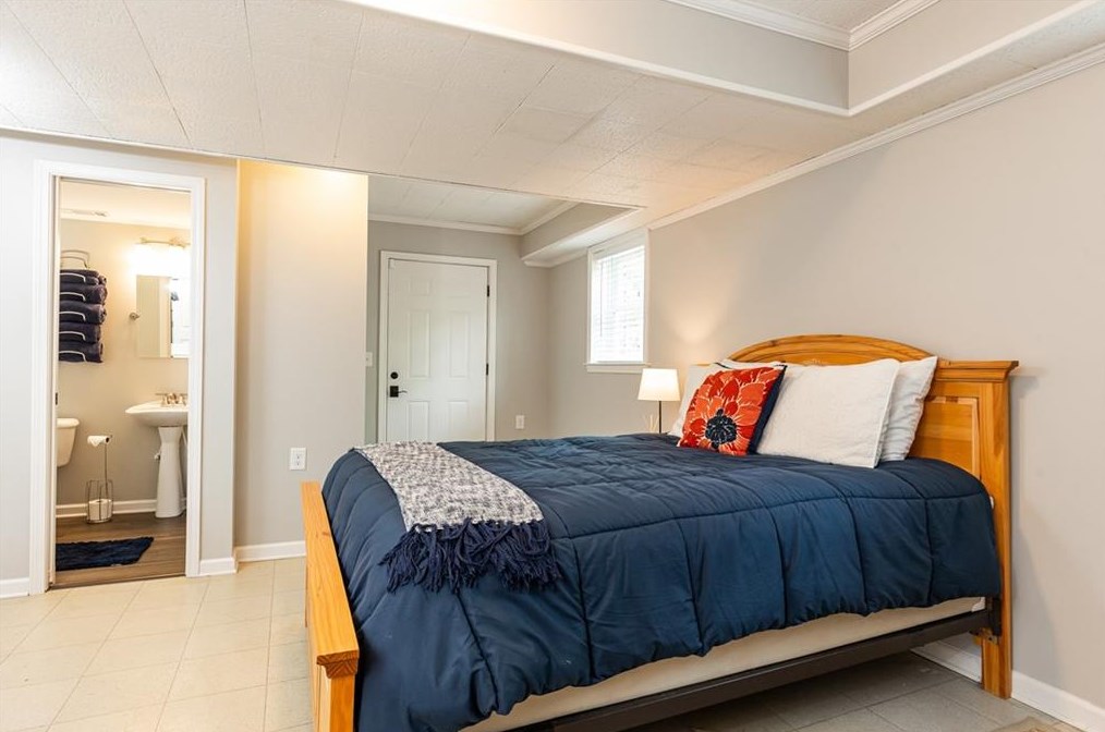 1577 Riderwood Ct, Decatur GA  30033-1505 exterior